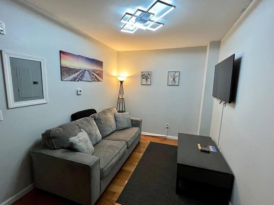 Appartamento Downtown Albany 1 Bed + Workstation @ Maiden Lane Esterno foto