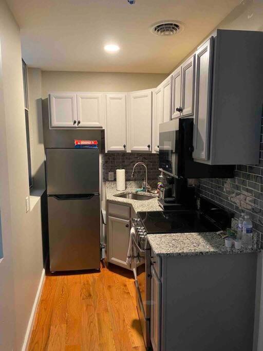 Appartamento Downtown Albany 1 Bed + Workstation @ Maiden Lane Esterno foto