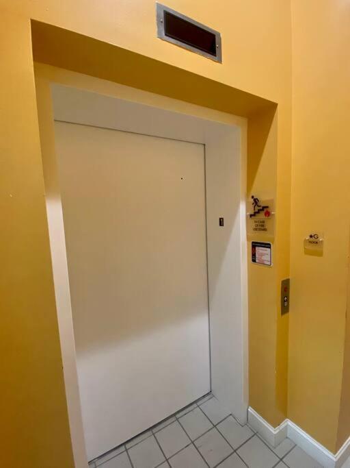 Appartamento Downtown Albany 1 Bed + Workstation @ Maiden Lane Esterno foto