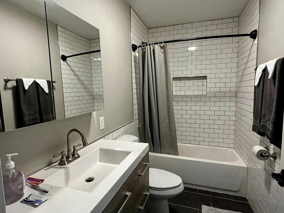 Appartamento Downtown Albany 1 Bed + Workstation @ Maiden Lane Esterno foto